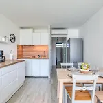 A 70m De La Daire