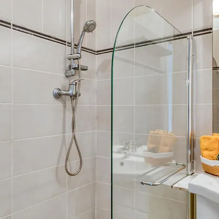 A 70m De La Appartement *