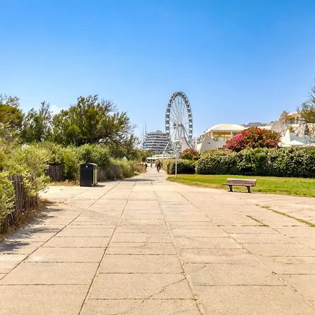 Appartement A 70m De La *